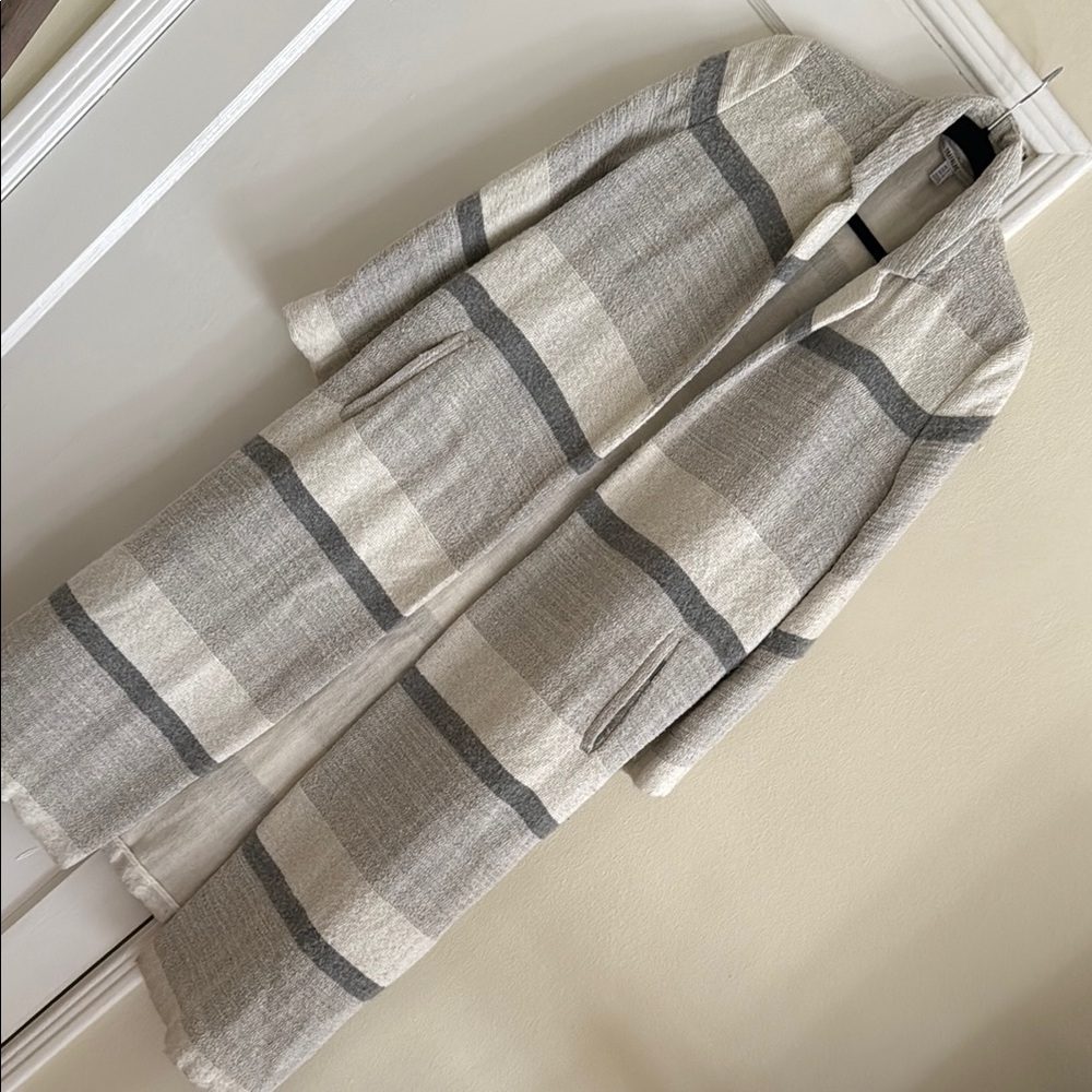 Zara Gray and Cream Plaid Coat